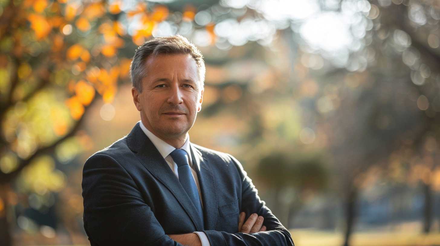 Nicolas Dupont-Aignan détrôné après 27 ans : Bérenger Cernon, nouvel espoir de la gauche radicale